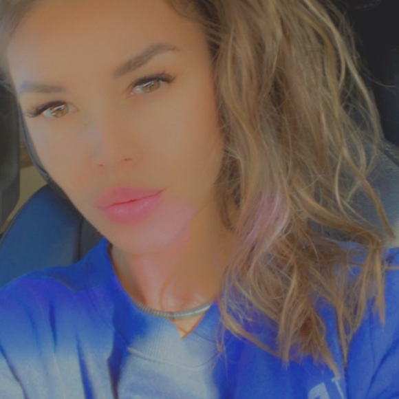 Hi! I'm Marissa. - Picture 8 of 10